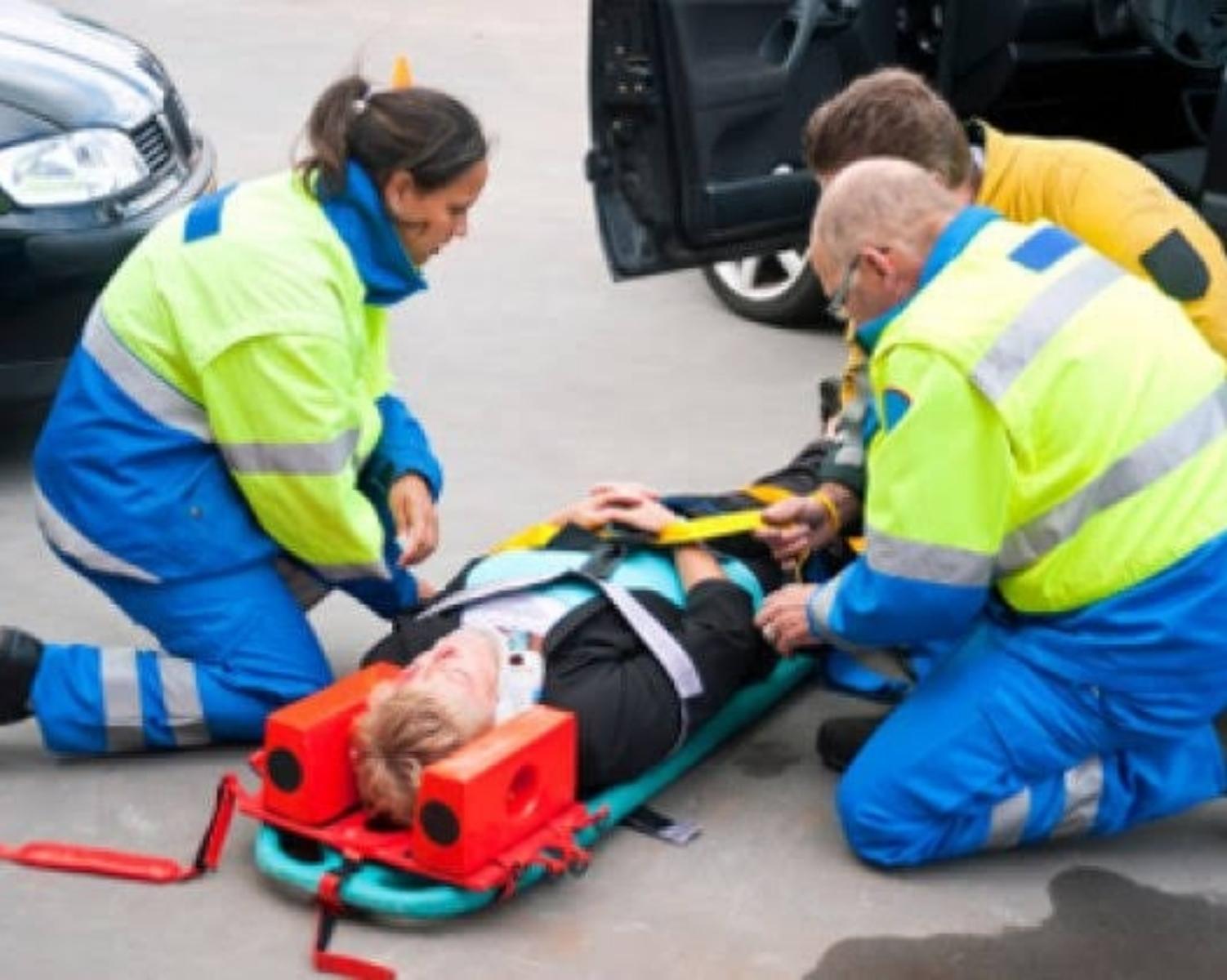 Learn the first aid method of DRSABCD