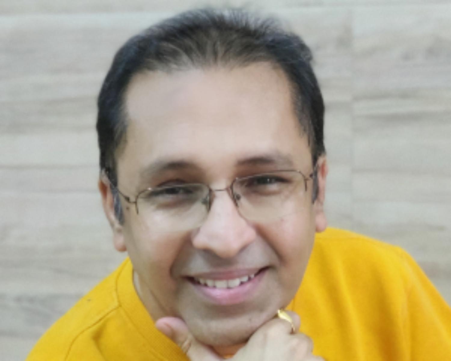 DR. SUMIT GOEL