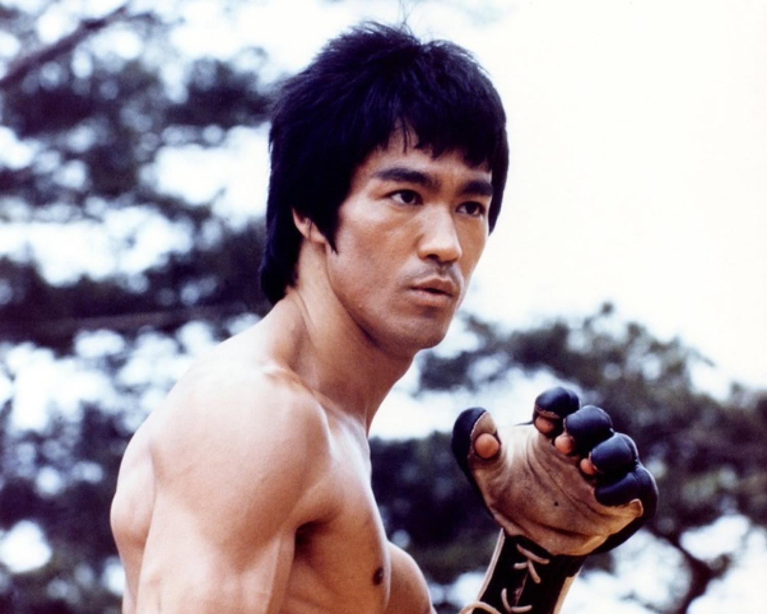 BRUCE LEE A.K.A 'LITTLE DRAGON LEE'