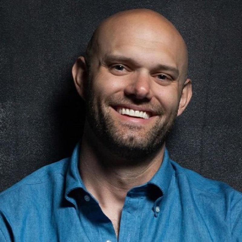 JAMES CLEAR
