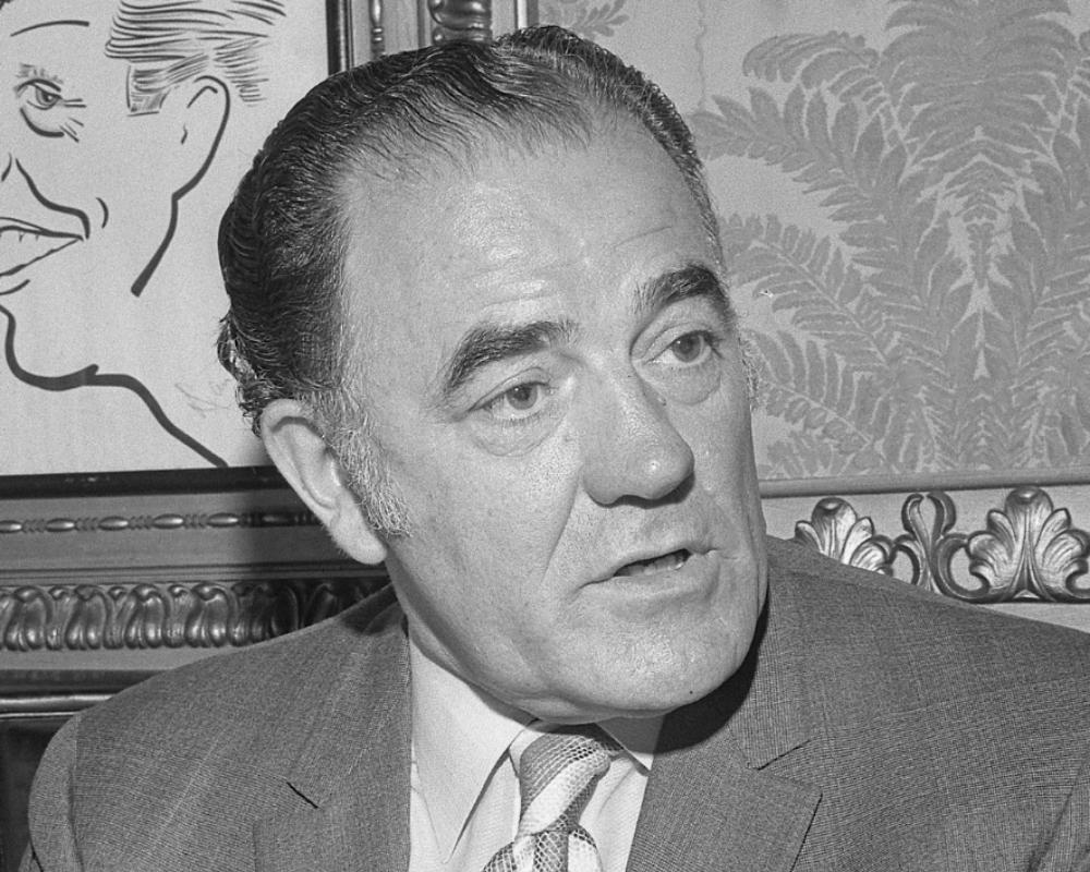 LOUIS L'AMOUR