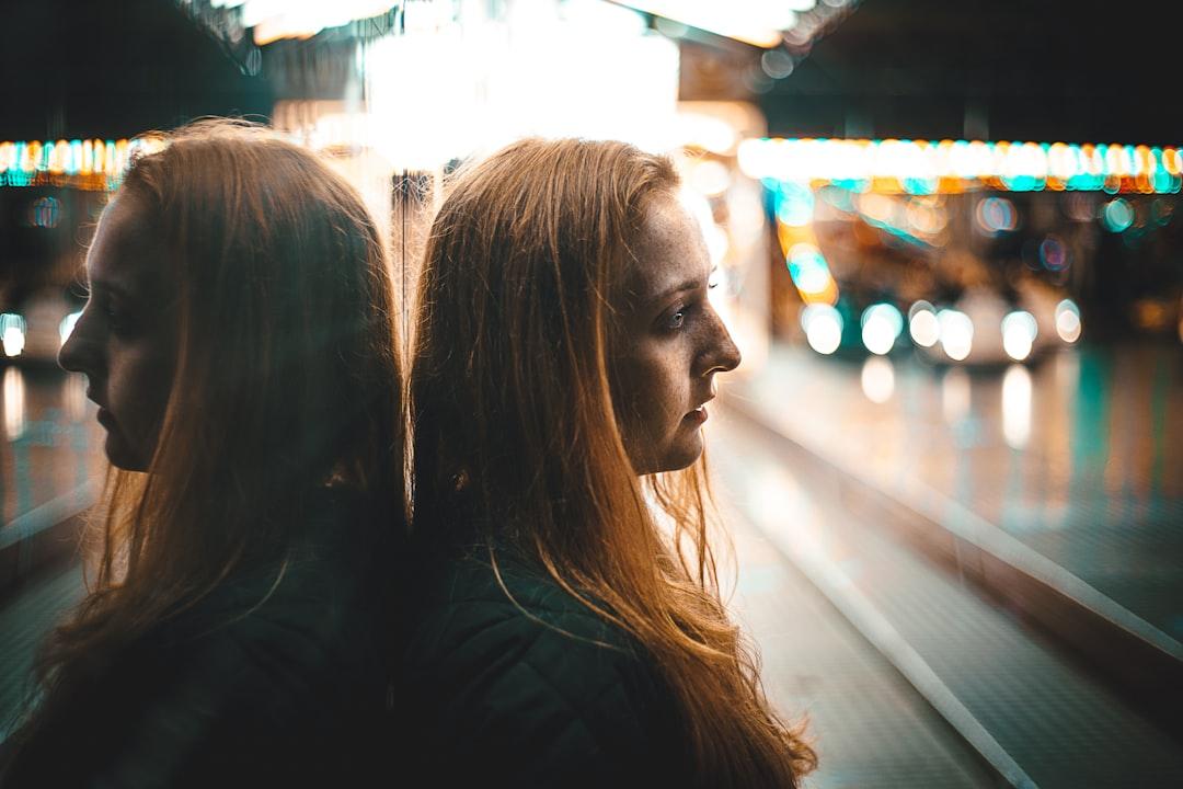 You Can 'Transfer' Anxiety to Someone Just by Standing Close